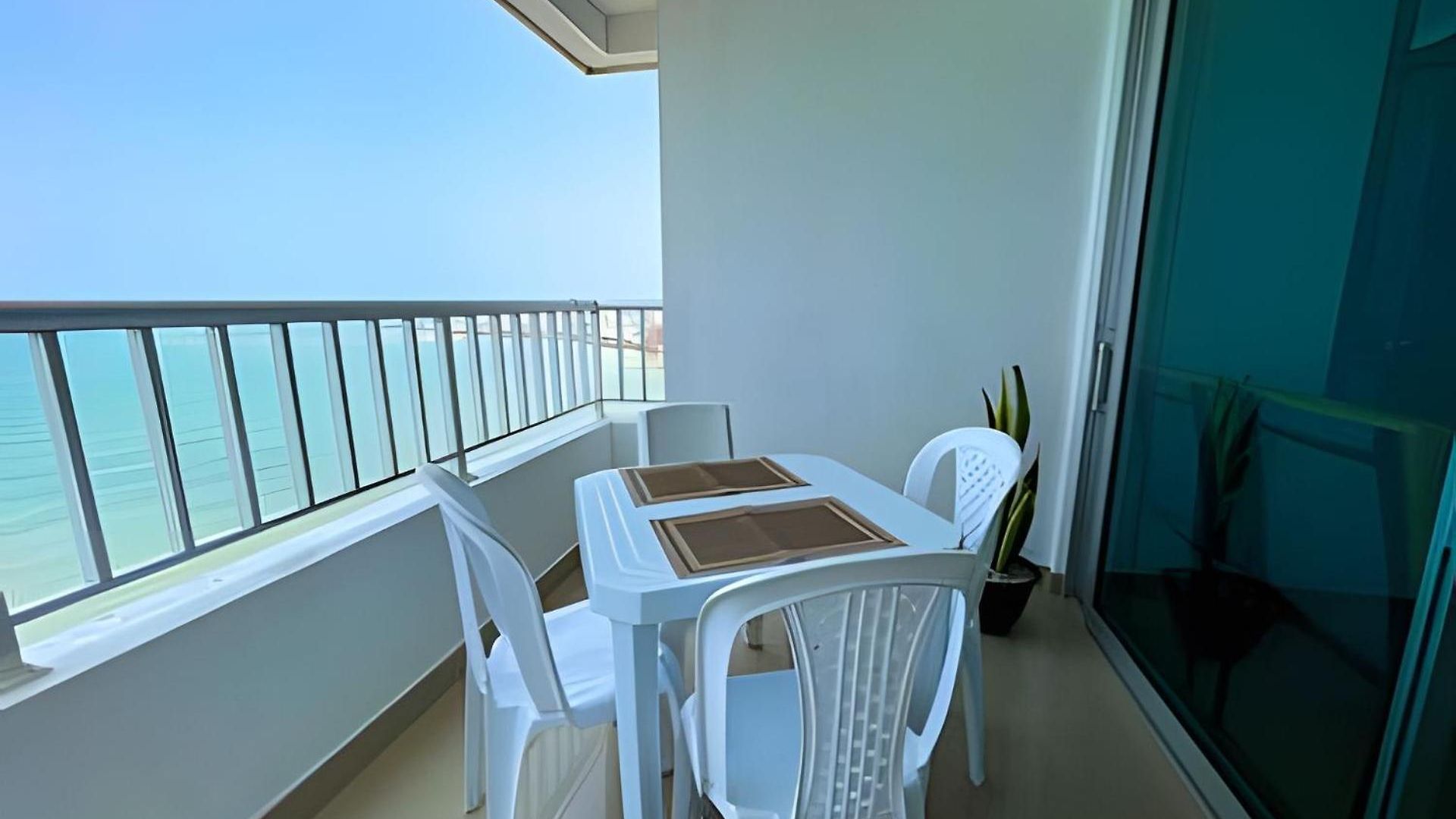 Con Vista Al Mar